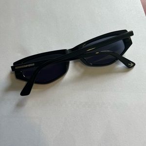 Alexander McQueen sunglasses black